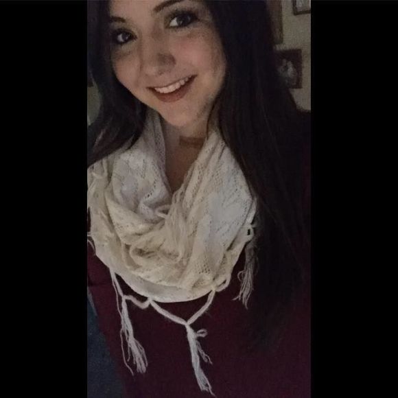 Meet your Posher, Kayla - Picture 1 of 1