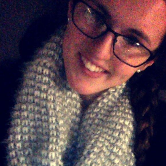 Meet your Posher, Caitlyn - Picture 1 of 1