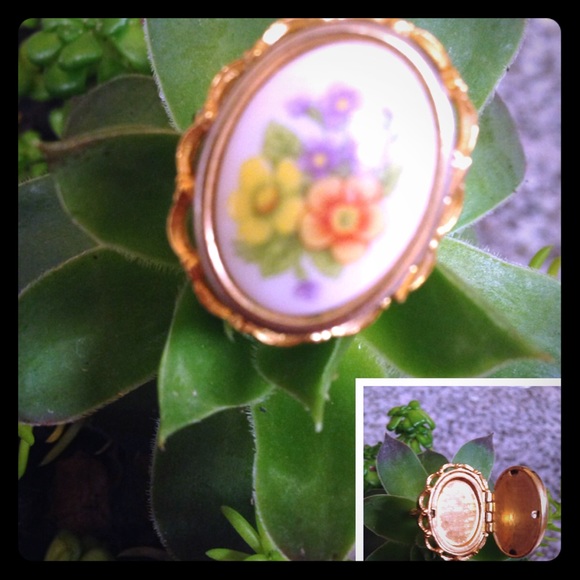 Gold Statement Ring