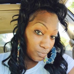 Meet your Posher, Alicia