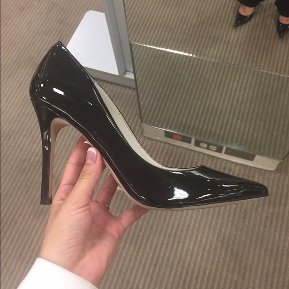 Side view - Picture 3 of 3