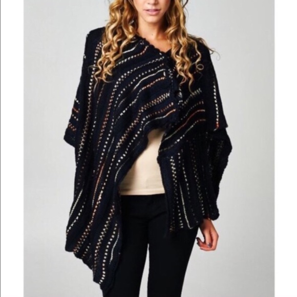 🚨SALE🚨The ADONA Knit poncho - DEEP NAVY