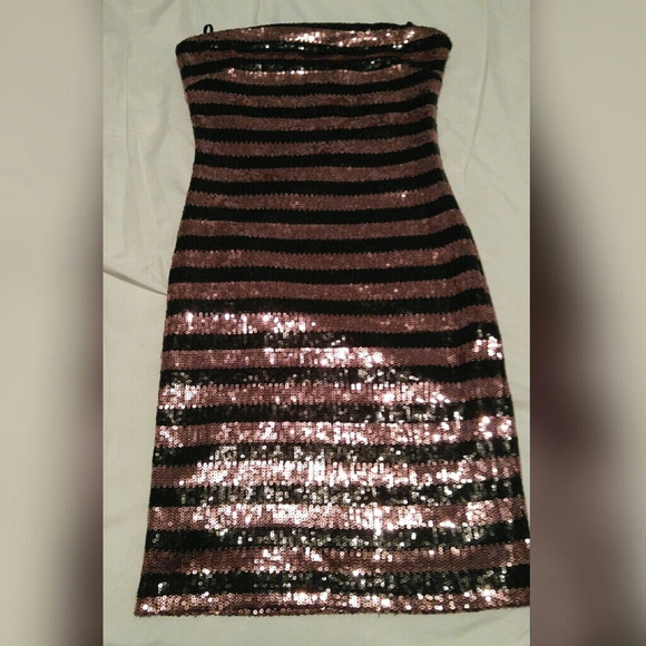 Sequins strapless dress