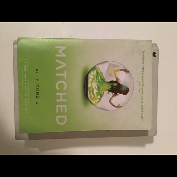 Books - Picture 2 of 3