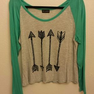Ree kisses arrow shirt