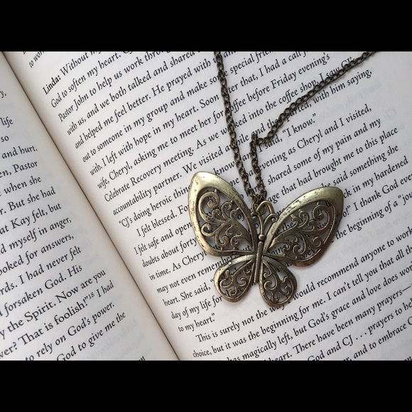 Adorable Butterfly Necklace