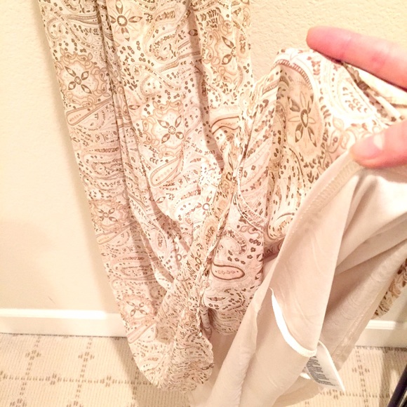 H&M Dresses - NEW H&M paisley maxi dress H&M Dresses - NEW H&M paisley maxi dress