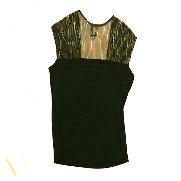 **Perfect Top!** NEW!!! 25% off bundles!