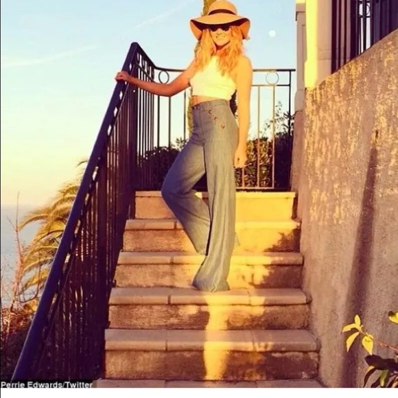 A little big from my waist - Picture 1 of 3