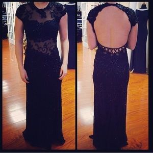 Black prom dress