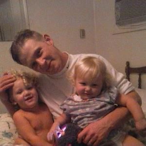 Meet your Posher, Lora