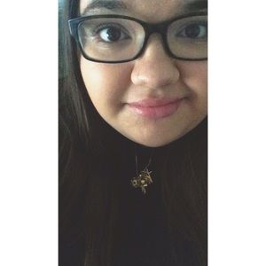 Meet your Posher, Natasha