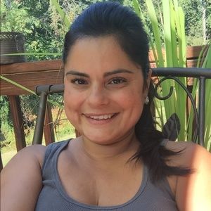 Meet your Posher, Esther