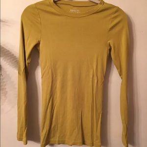 J Crew Perfect Fit Long Sleeve Tee Small