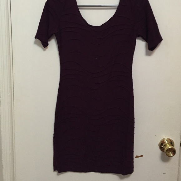 Deep maroon dress - Picture 2 of 2