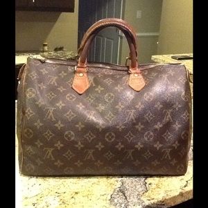 Authentic Vintage Louis Vuitton Speedy 35
