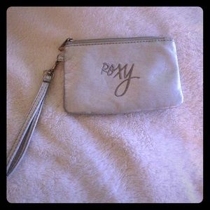 Roxy wristlet