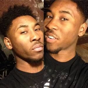 Meet your Posher, Zay