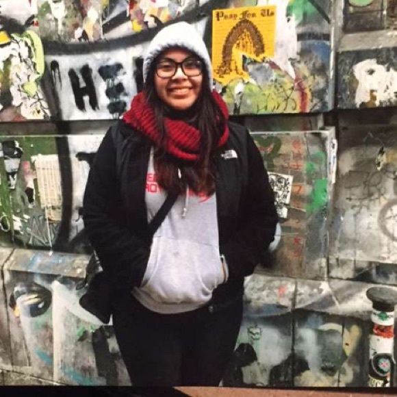 Meet your Posher, Marisol - Picture 1 of 1