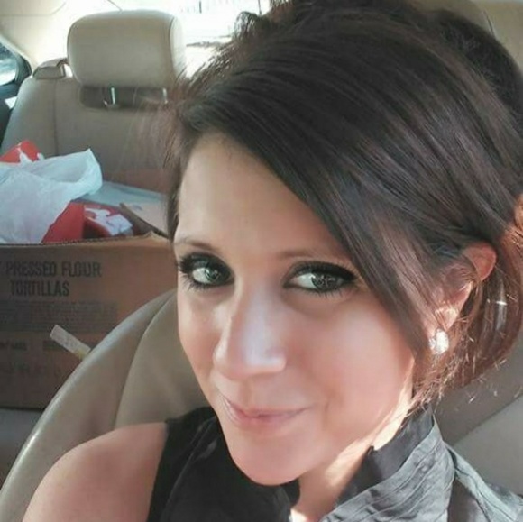 Mommie Rissa - Picture 2 of 3