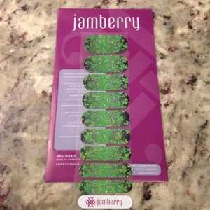 Jamberry nail wraps 💅🏼☘