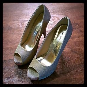 Chinese Laundry Iridescent Peeples Toe Pumps