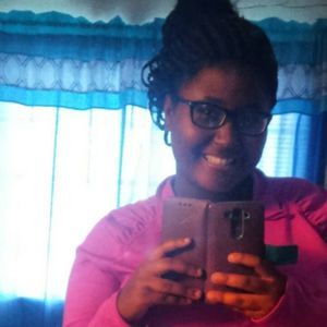 Meet your Posher, Elisa