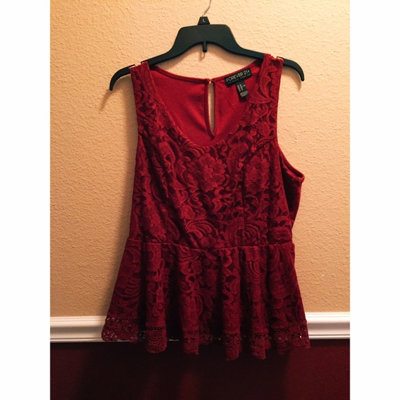⚡️FLASH SALE✨FOREVER21 Maroon lace peplum