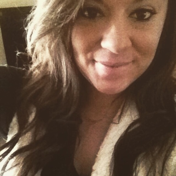 Meet your Posher, Ashley