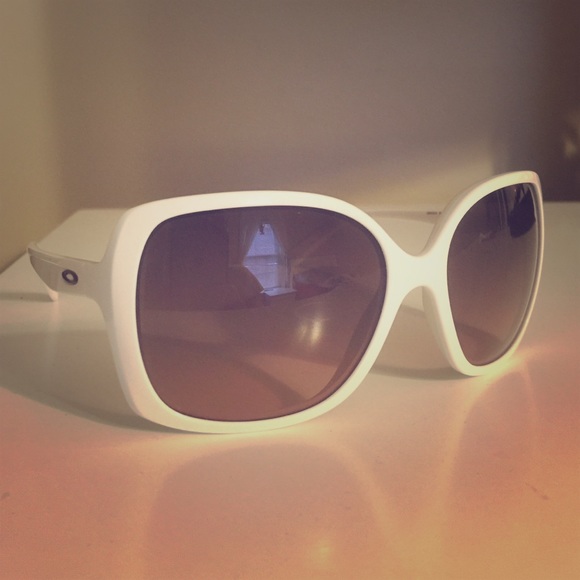 Oakley sunglasses