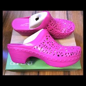 Dansko "Pippa" Thermoplastic Clog size 38 (8)