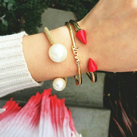 🎉HP🎉 Red Enamel Spike Bracelet - Picture 1 of 2