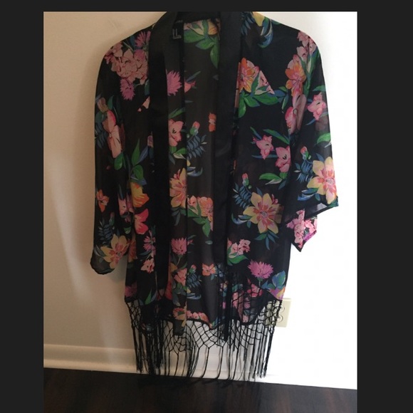 Black floral kimono