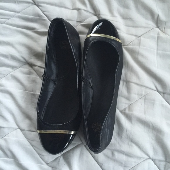 ‼️SALE‼️ Black Flats