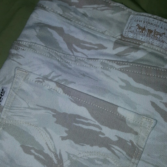 Levi's Higwaisted skinny jeans