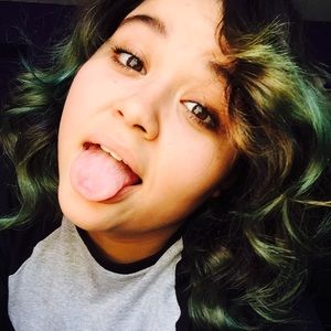 Meet your Posher, Jasmine