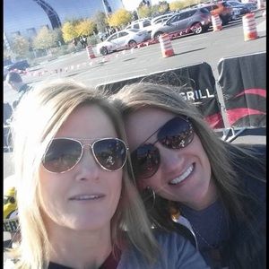 Meet your Posher, Lisa