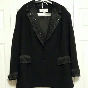 LIKE NEW TUXEDO JACKET