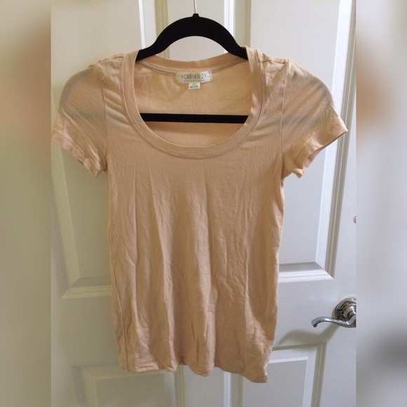 Forever 21 Peach soft t-shirt
