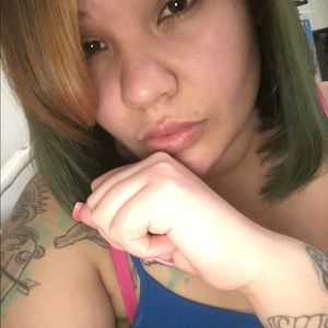 Meet your Posher, Katheria