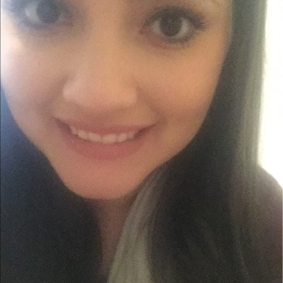 Meet your Posher, Alma