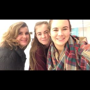 Meet your Posher, Macy