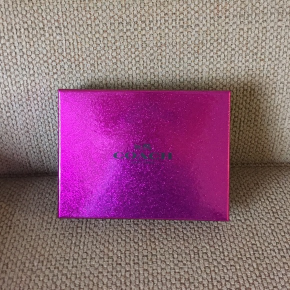 Coach gift box