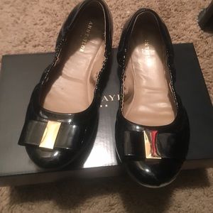 Bow tie Ann Taylor flats