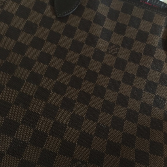 *SOLD* Louis Vuitton Neverfull MM - Picture 2 of 4