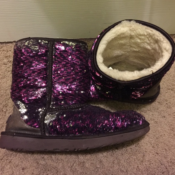 Women's size 10 UGG boots. Used! Original box.