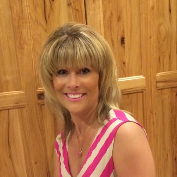 Meet your Posher, Holly