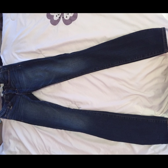 Skinny jeans