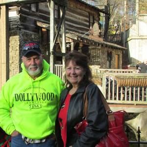 Meet your Posher, Lorie