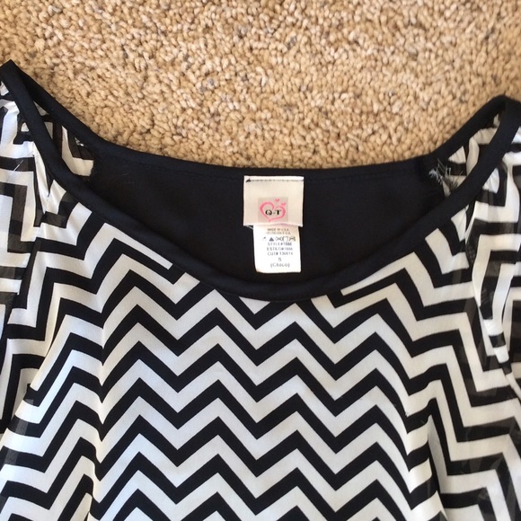 Chevron Tunic - Picture 2 of 3